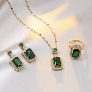 Green Pendant Necklace & Earrings Set